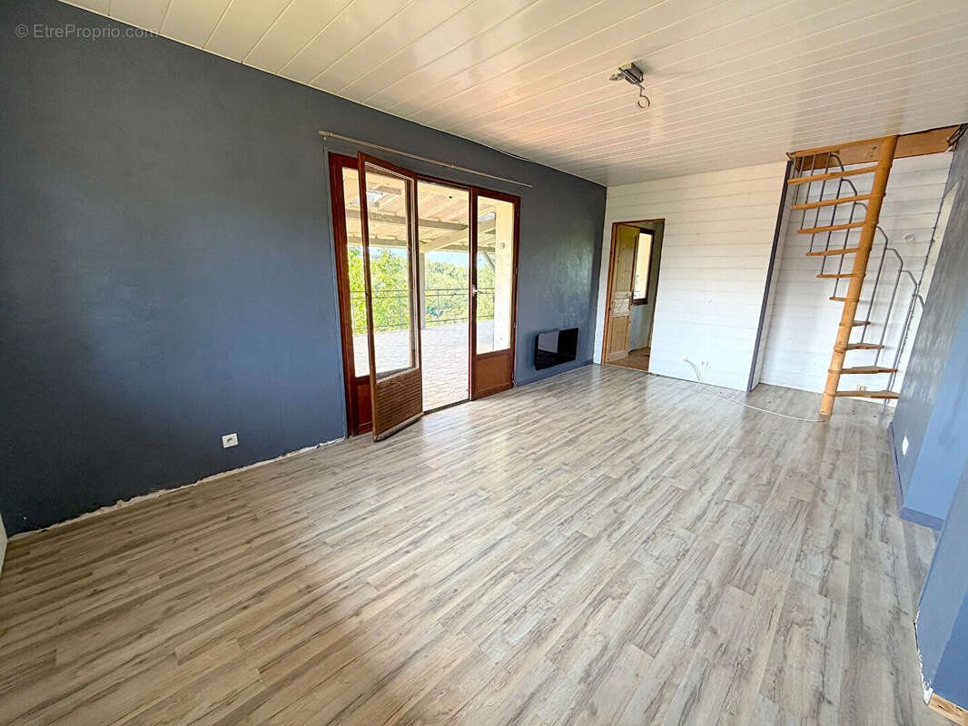Maison à vendre, 70m², Desingy