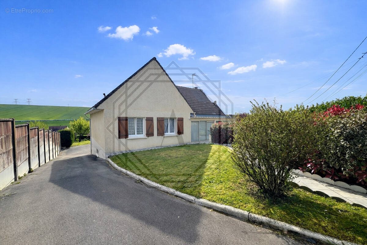 Maison à vendre, 113m², Puiseux-le-Hauberger