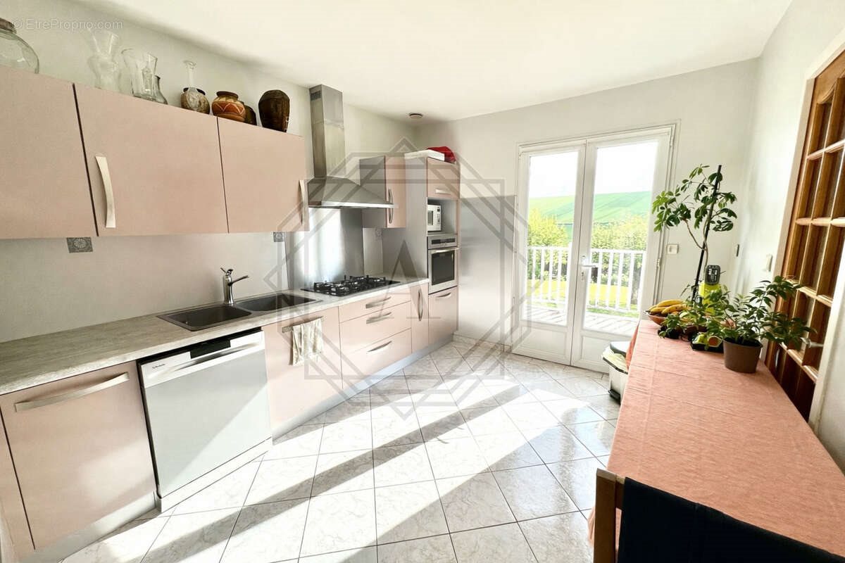 Maison à vendre, 113m², Puiseux-le-Hauberger