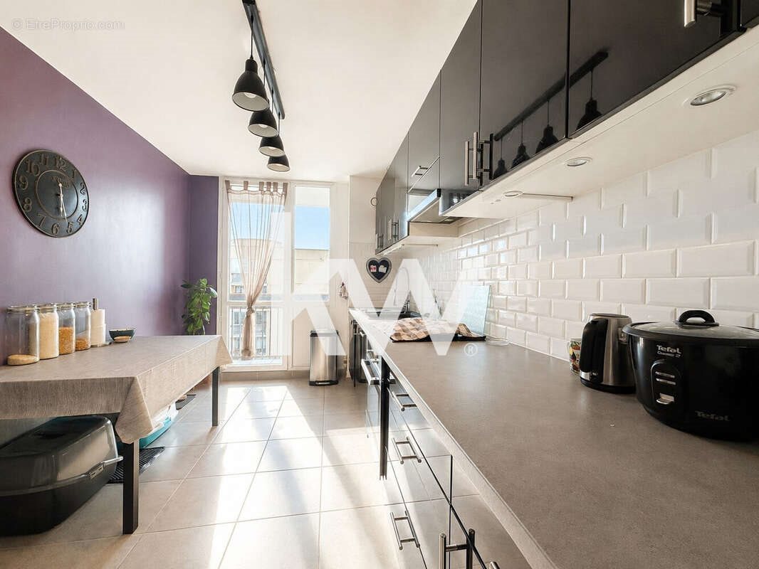 Appartement à vendre, 59m², Saint-Genis-Laval