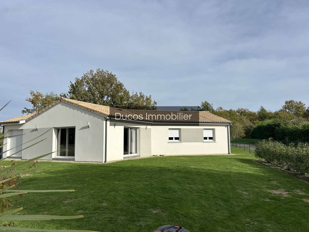 Maison à vendre, 108m², Mauvezin-sur-Gupie