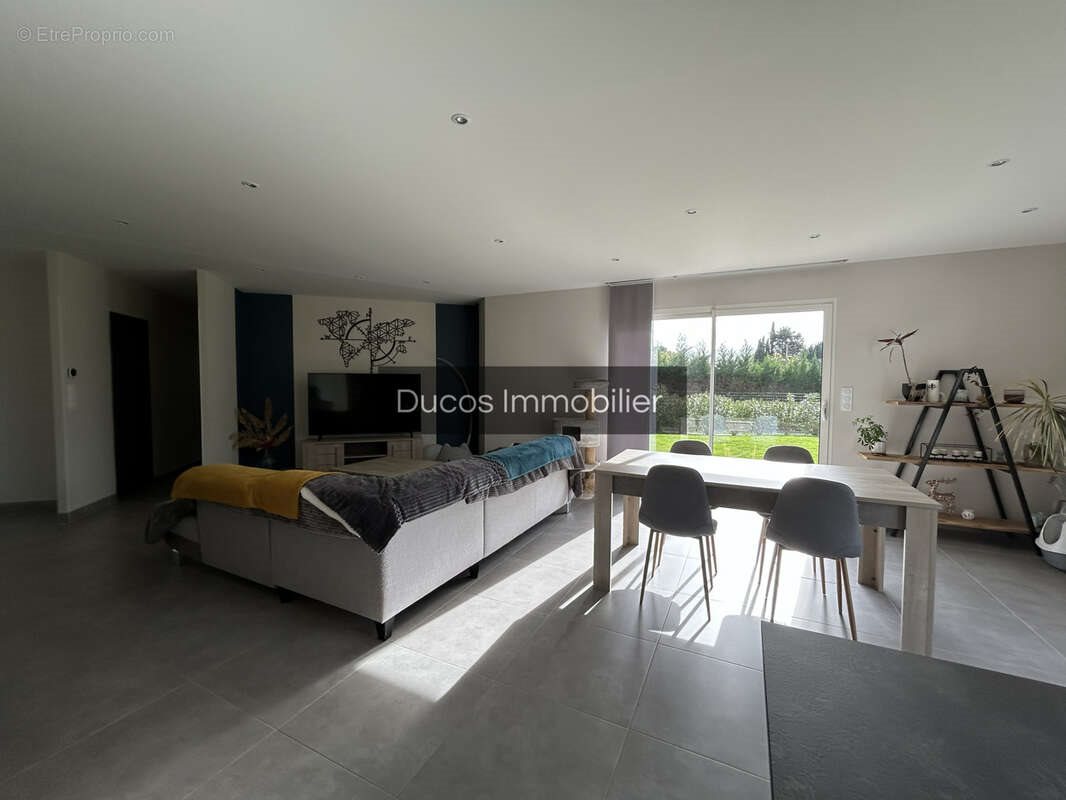 Maison à vendre, 108m², Mauvezin-sur-Gupie
