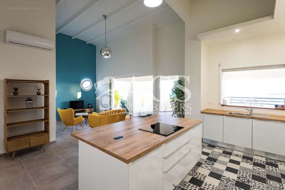 Appartement à vendre, 95m², Fort-de-France