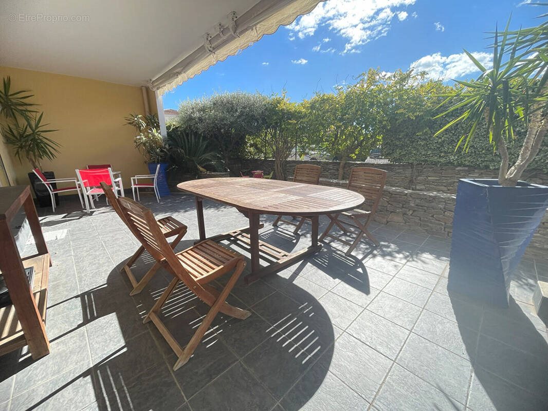 Appartement à vendre, 100m², Saint-Cyr-sur-Mer