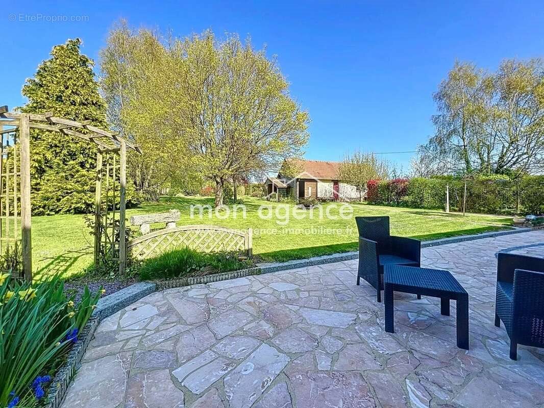 Maison à vendre, 167m², Mesnil-Mauger