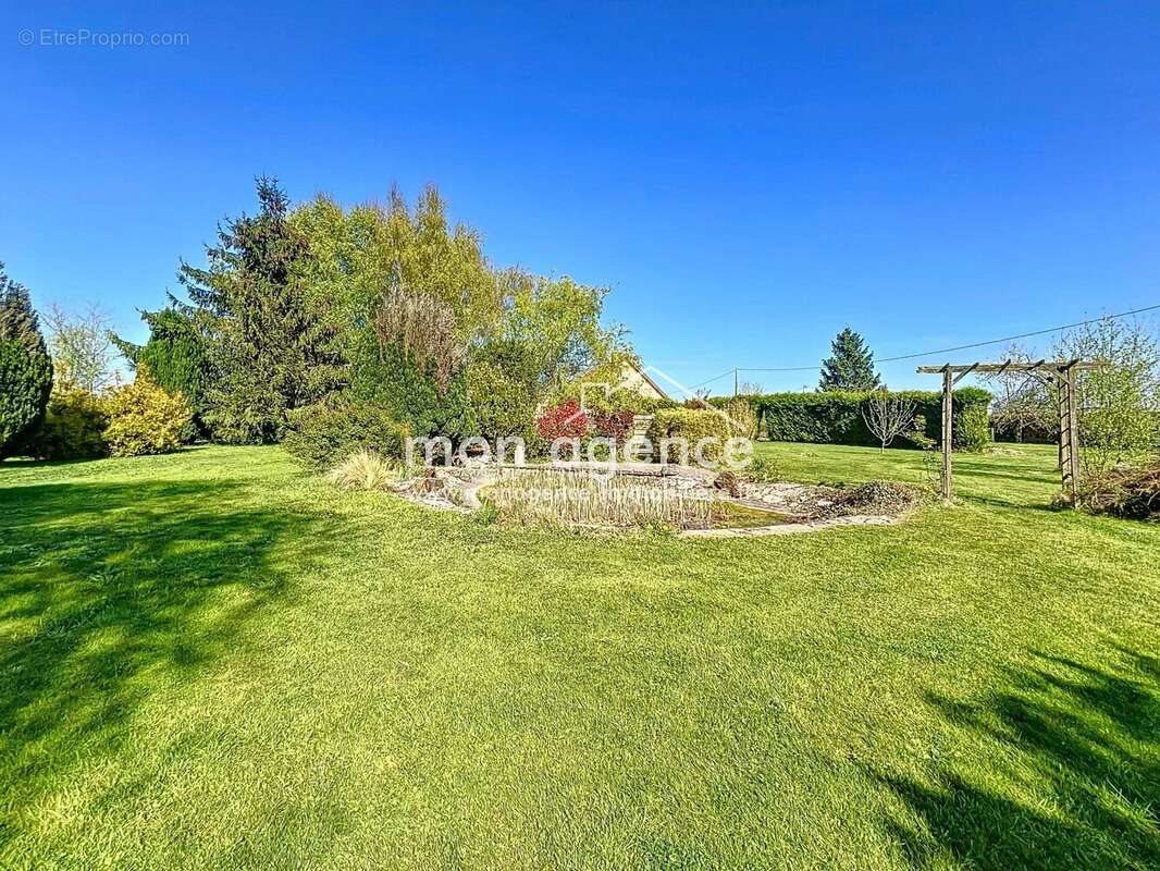 Maison à vendre, 167m², Mesnil-Mauger