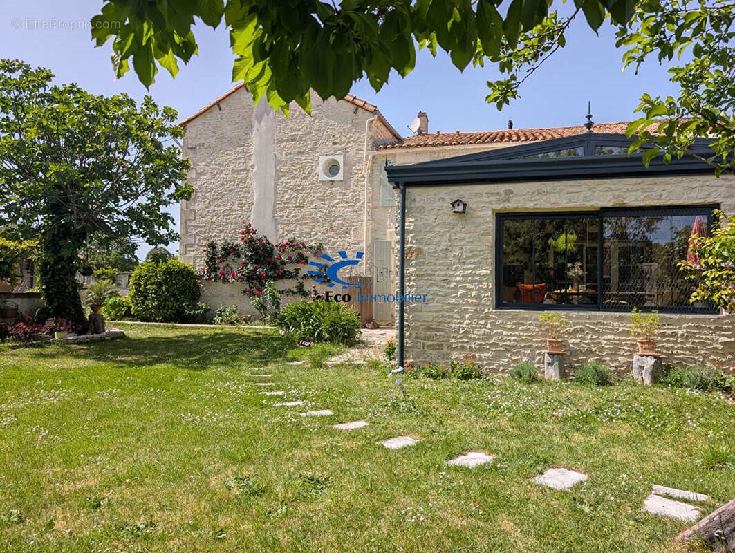 Maison à vendre, 278m², Courçon