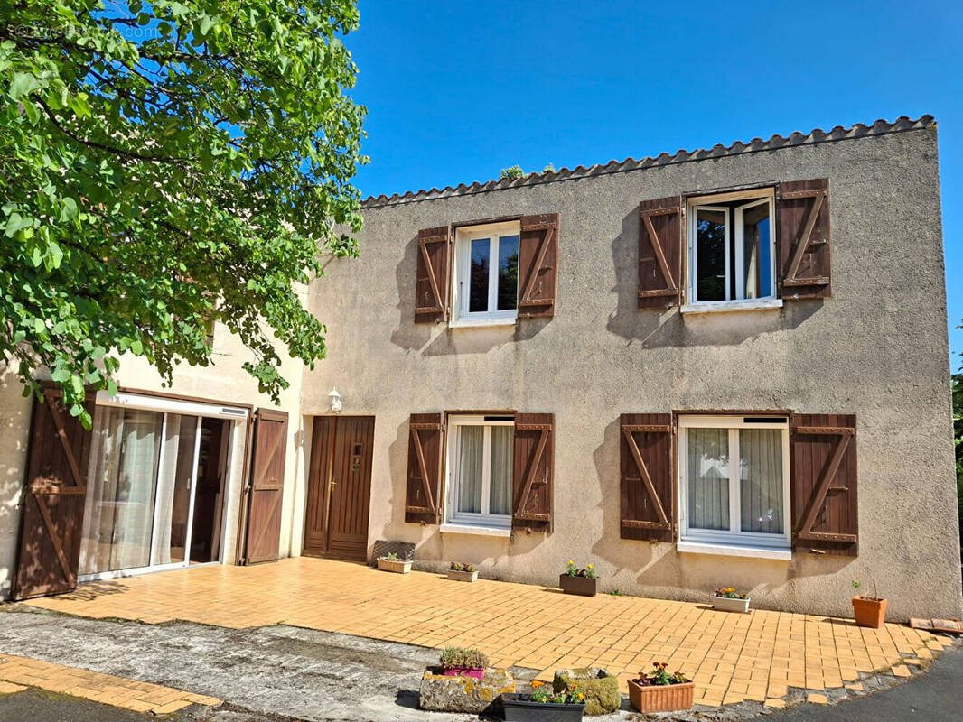Maison à vendre, 176m², Salles-sur-Mer