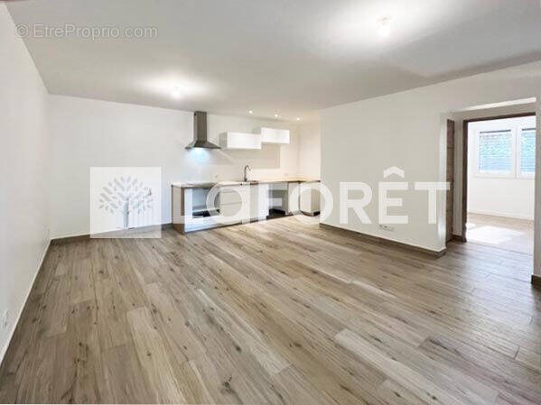 Appartement à vendre, 43m², Saint-Genis-Laval