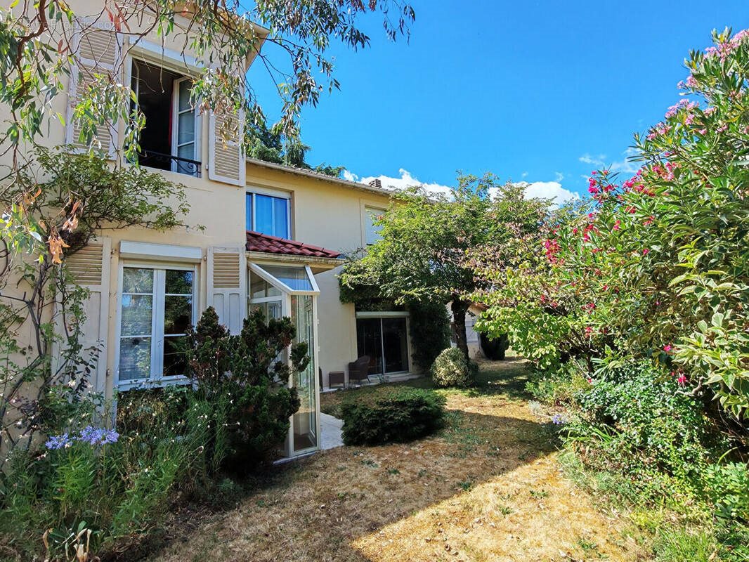 Maison à vendre, 272m², Bizanos