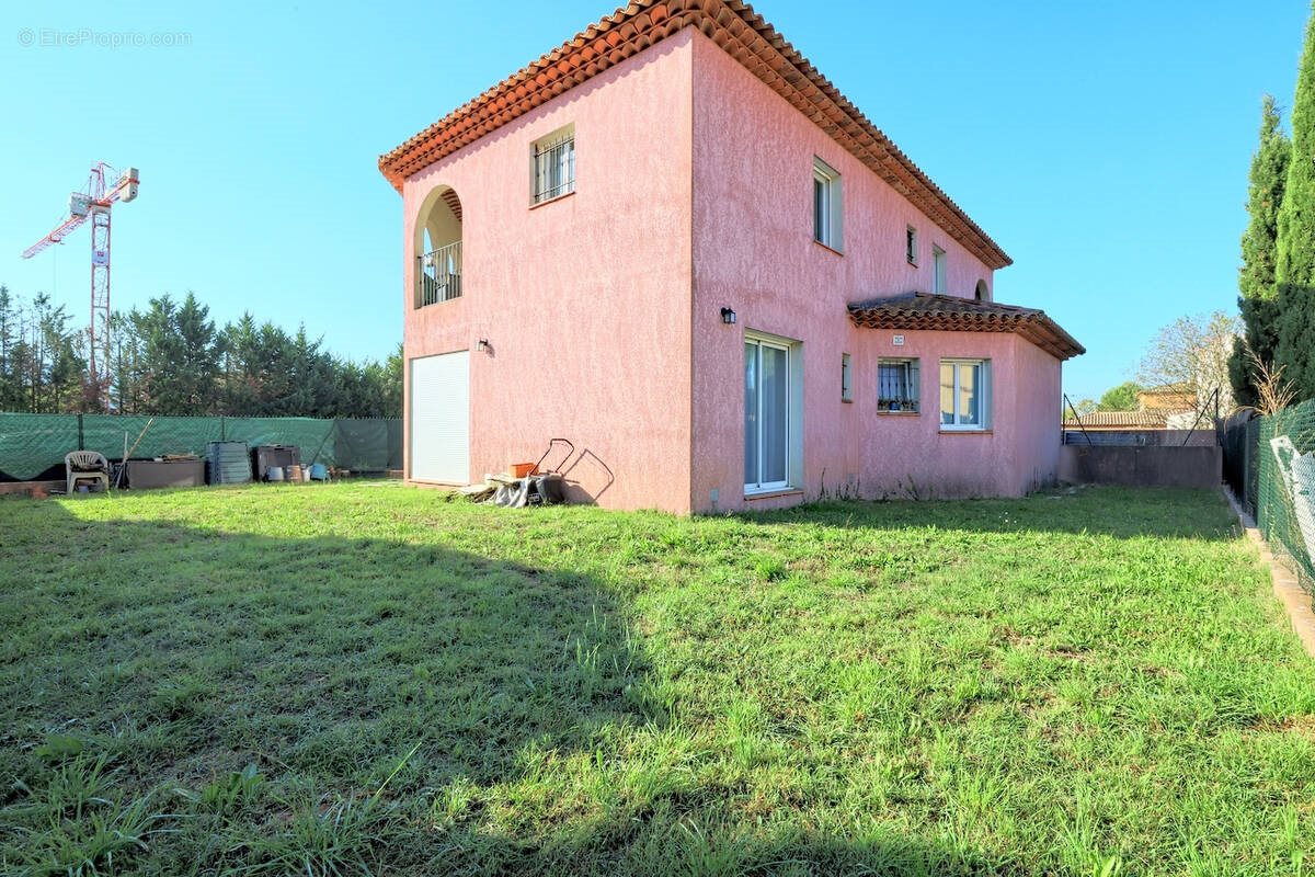 Appartement à vendre, 79m², Pignans