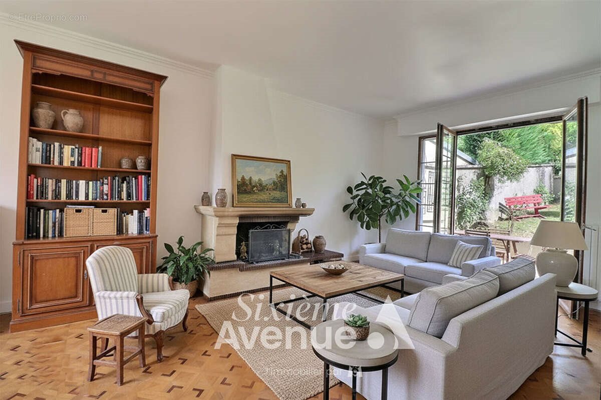 Maison à vendre, 163m², Chaville