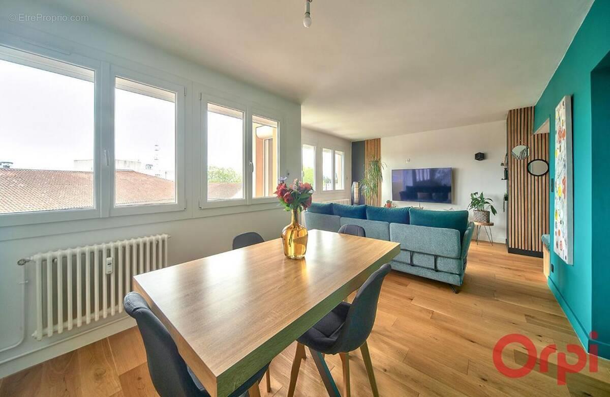 Appartement à vendre, 80m², Charnay-lès-Mâcon