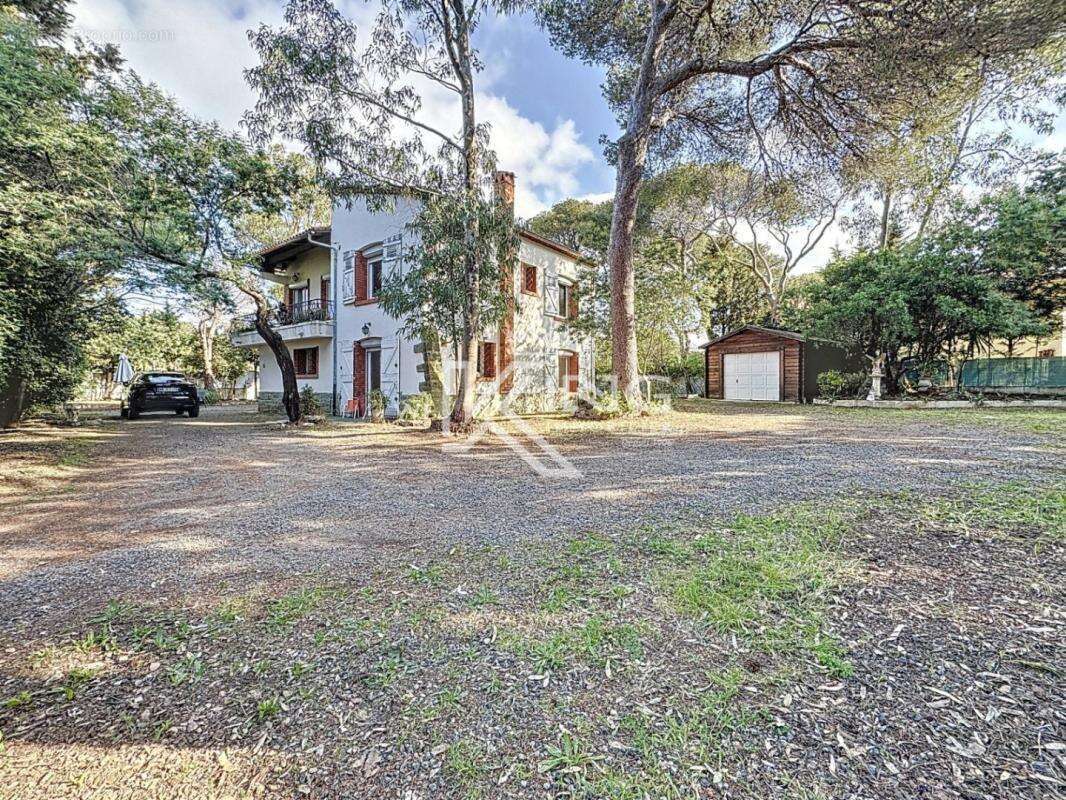 Maison à vendre, 160m², Saint-Raphaël