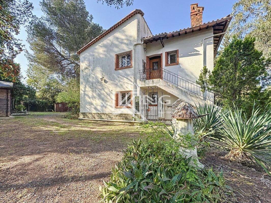 Maison à vendre, 160m², Saint-Raphaël