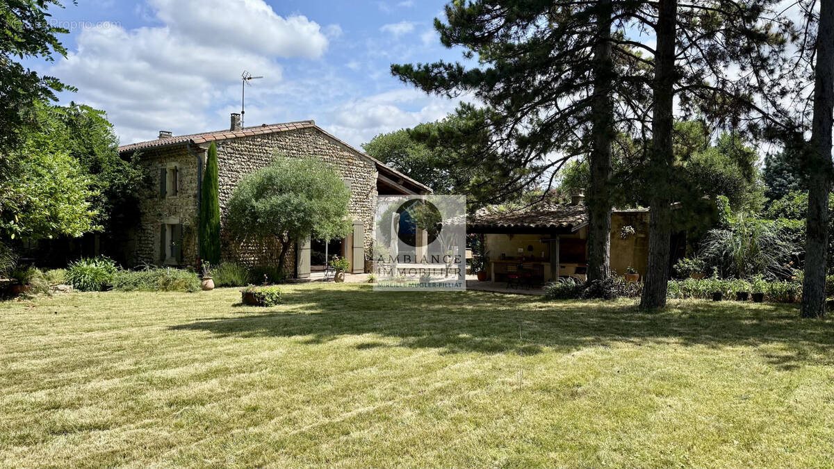 Maison à vendre, 214m², Etoile-sur-Rhône