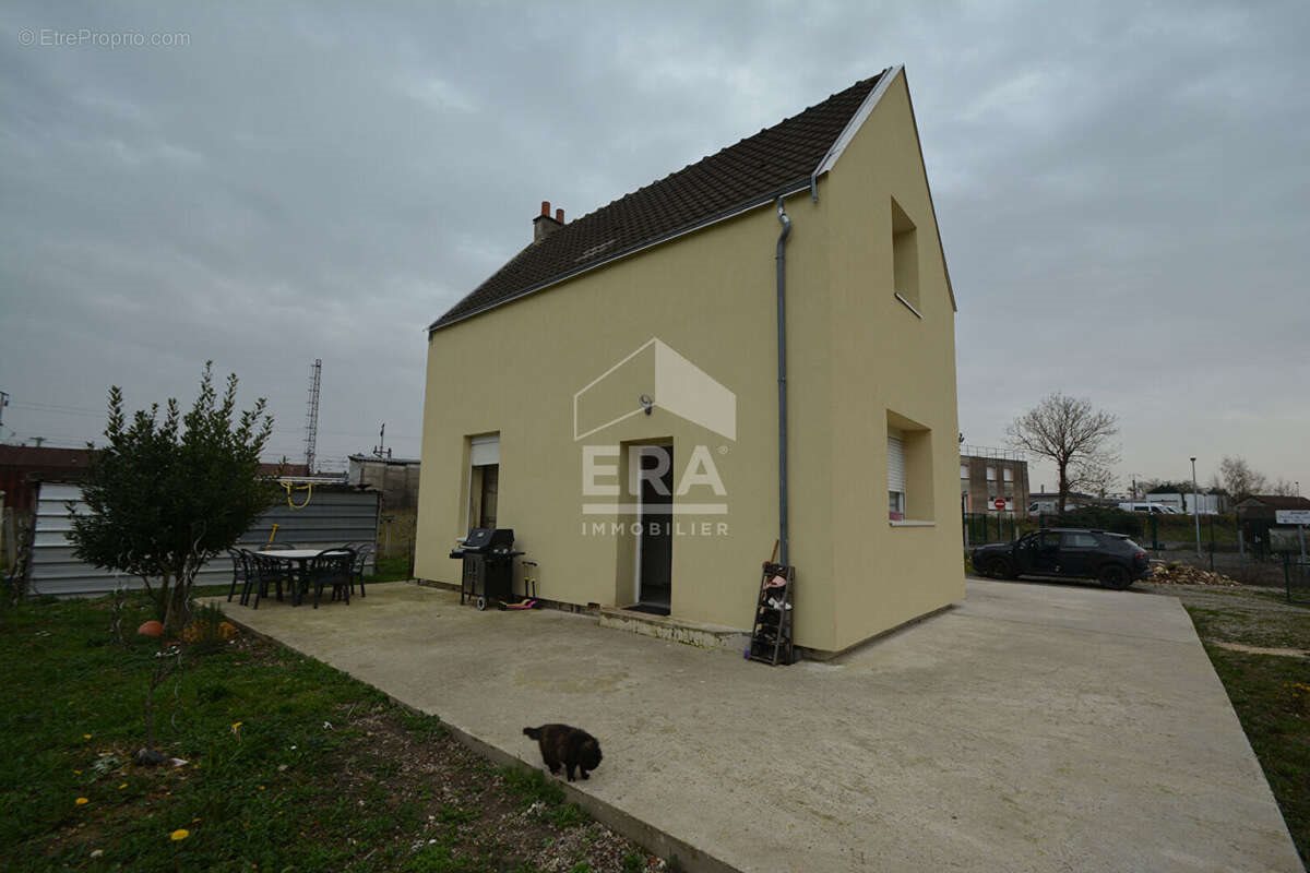 Maison à vendre, 82m², Bobigny