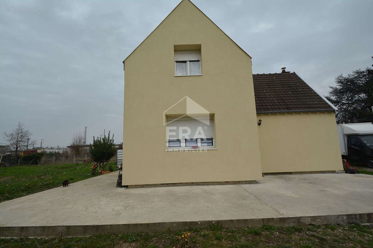 Maison à vendre, 82m², Bobigny