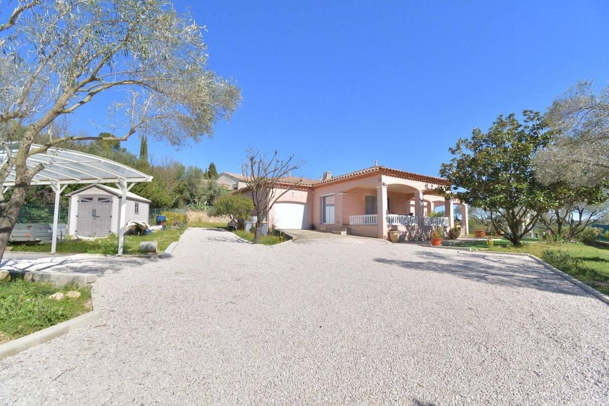 Maison à vendre, 130m², Gignac