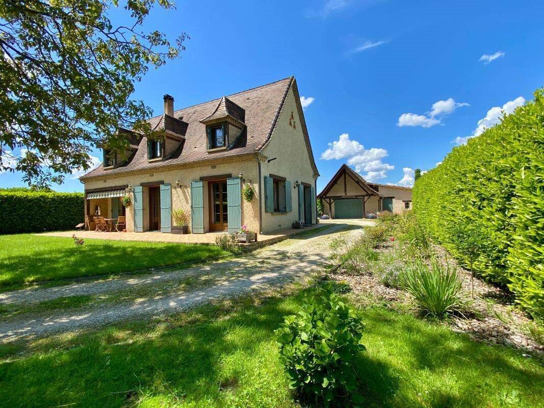 Maison à vendre, 140m², Mauzac-et-Grand-Castang