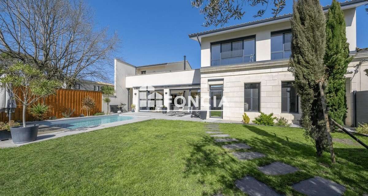 Maison à vendre, 283m², Mérignac