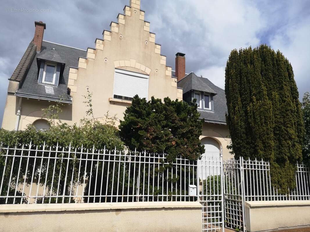 Maison à vendre, 235m², Hermies