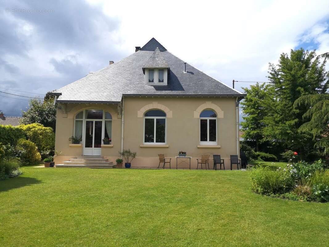 Maison à vendre, 235m², Hermies