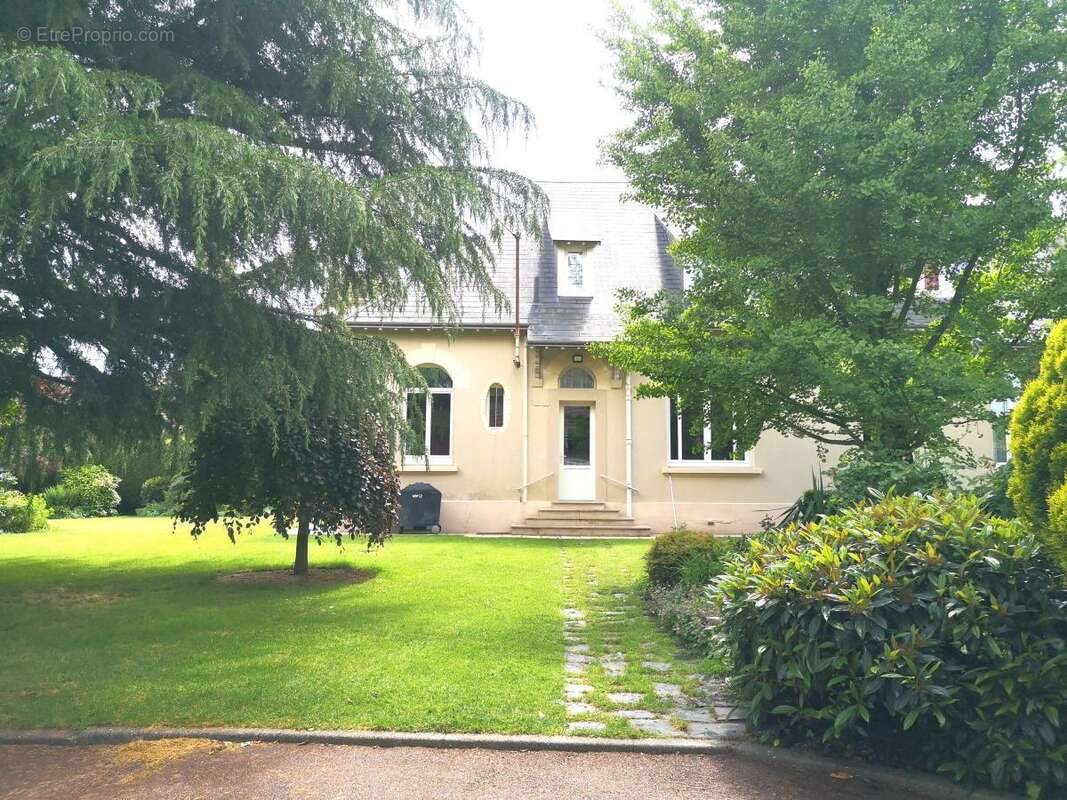 Maison à vendre, 235m², Hermies