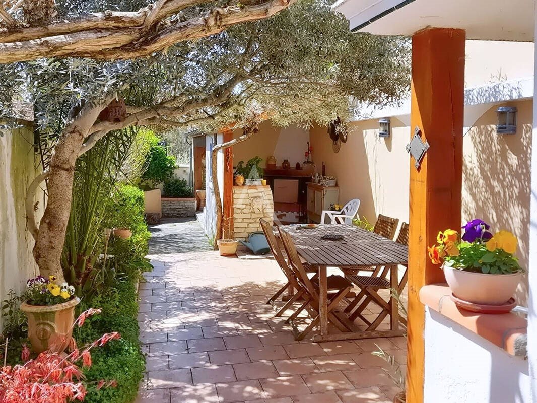 Maison à vendre, 151m², Bruguières