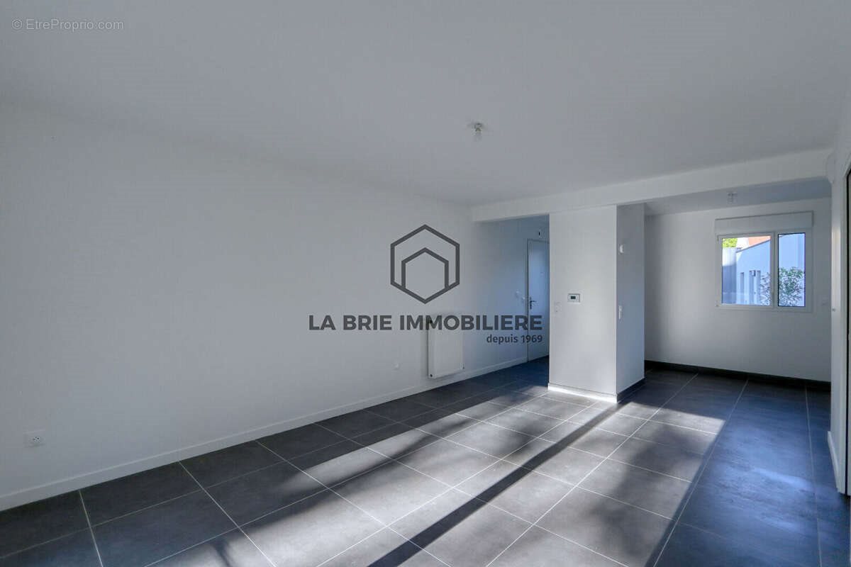 Appartement à vendre, 51m², Rubelles