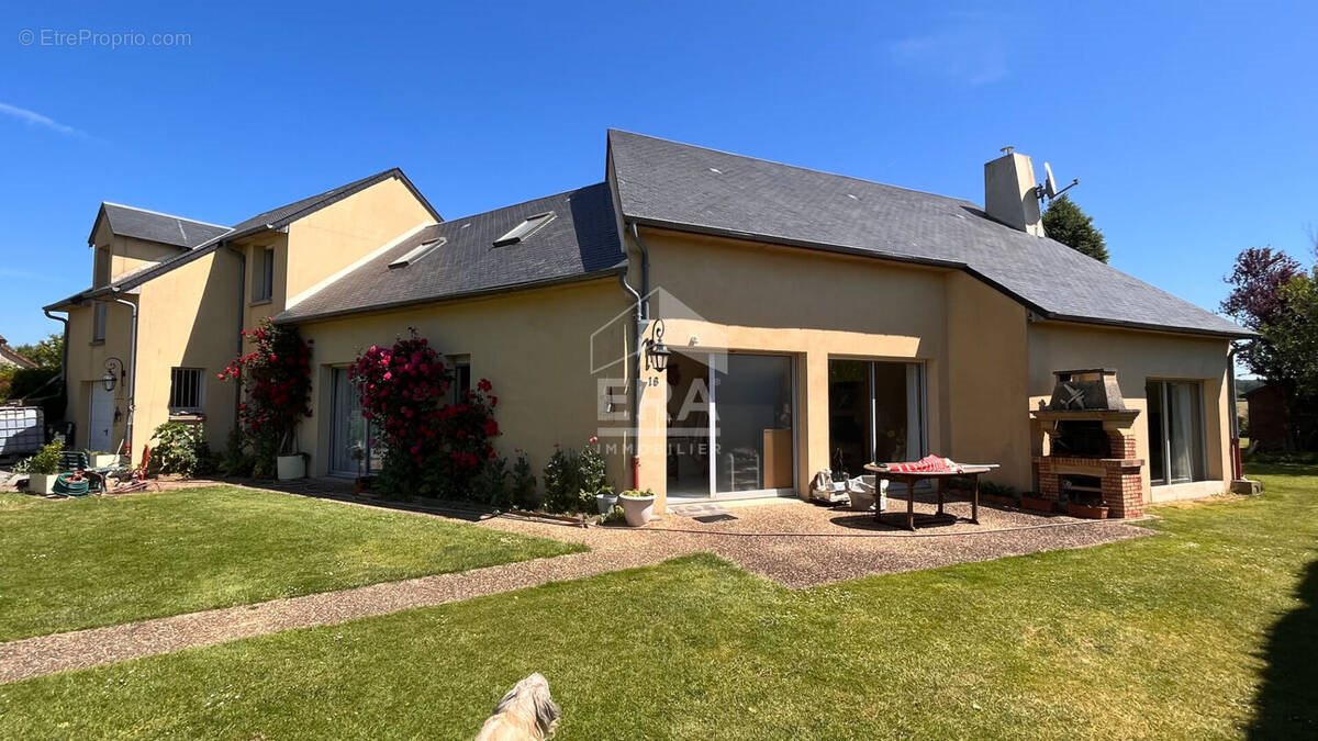 Maison à vendre, 211m², Nogent-le-Rotrou