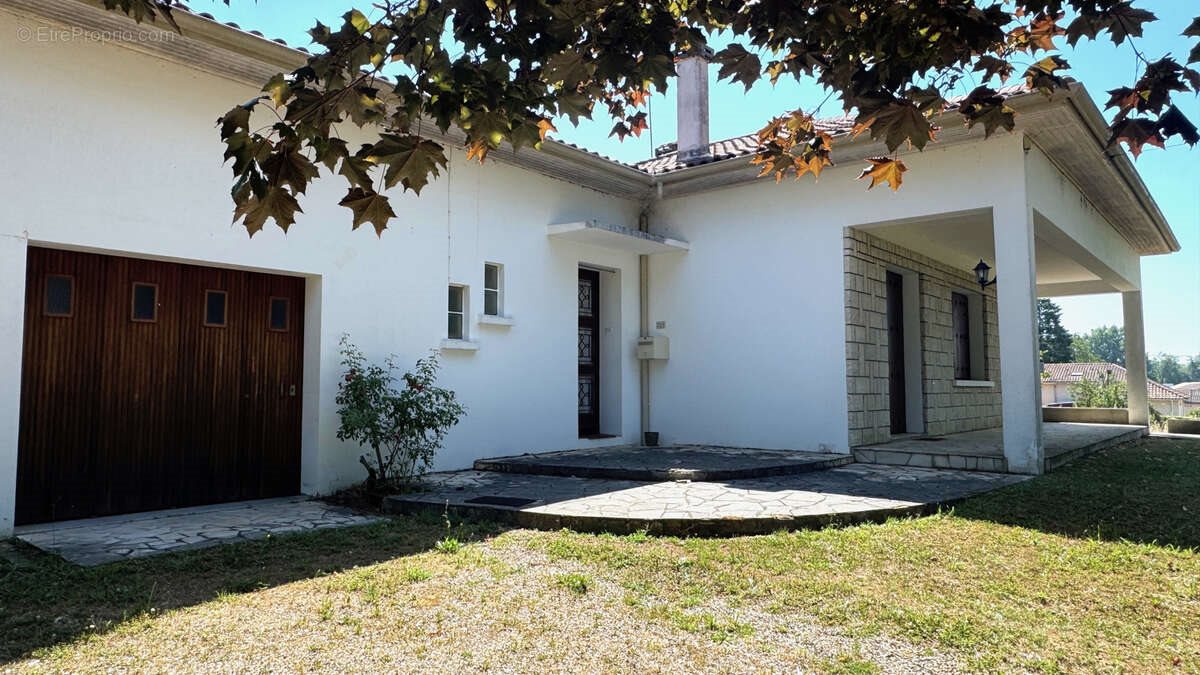 Maison à vendre, 102m², Saint-Pardoux-Isaac
