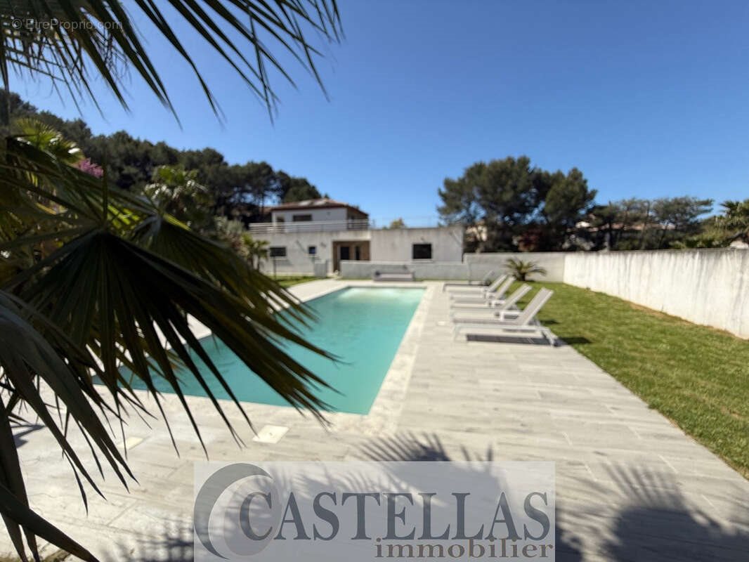 Maison à vendre, 184m², Roquefort-la-Bédoule