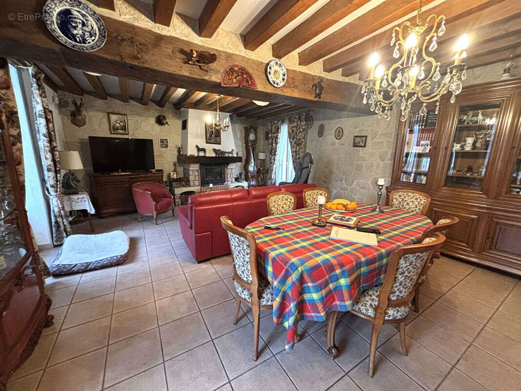 Maison à vendre, 122m², Mouy