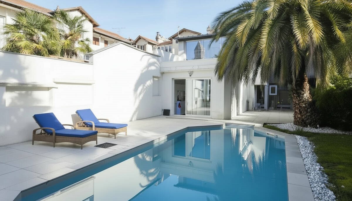 Maison à vendre, 130m², Pau