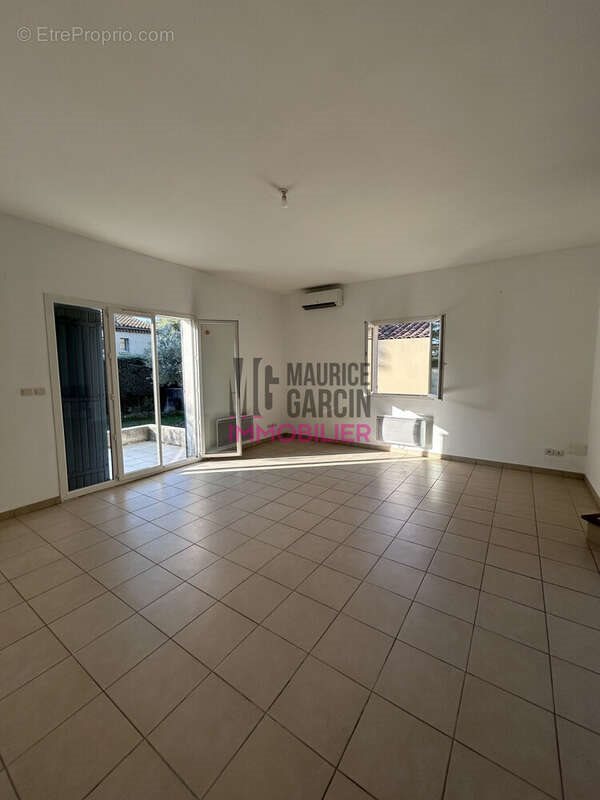 Maison à vendre, 90m², Orange