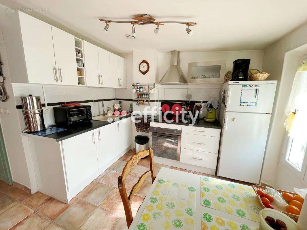 Appartement à vendre, 77m², Le Muy