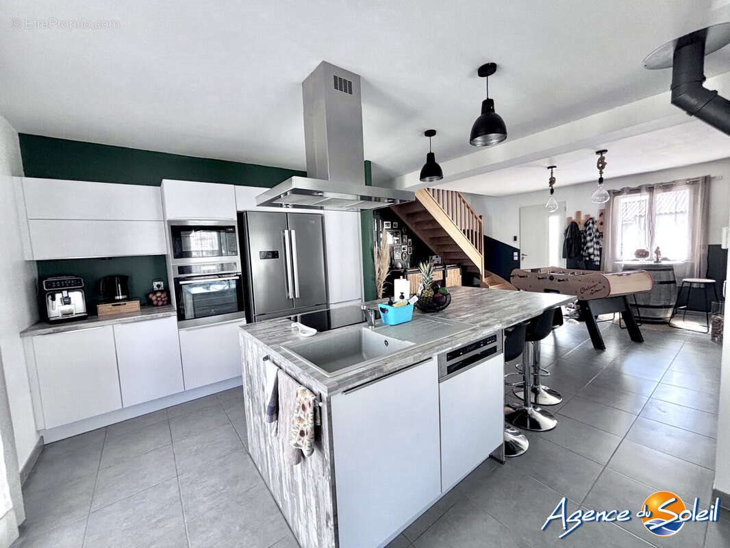 Maison à vendre, 121m², Saint-Jean-Lasseille