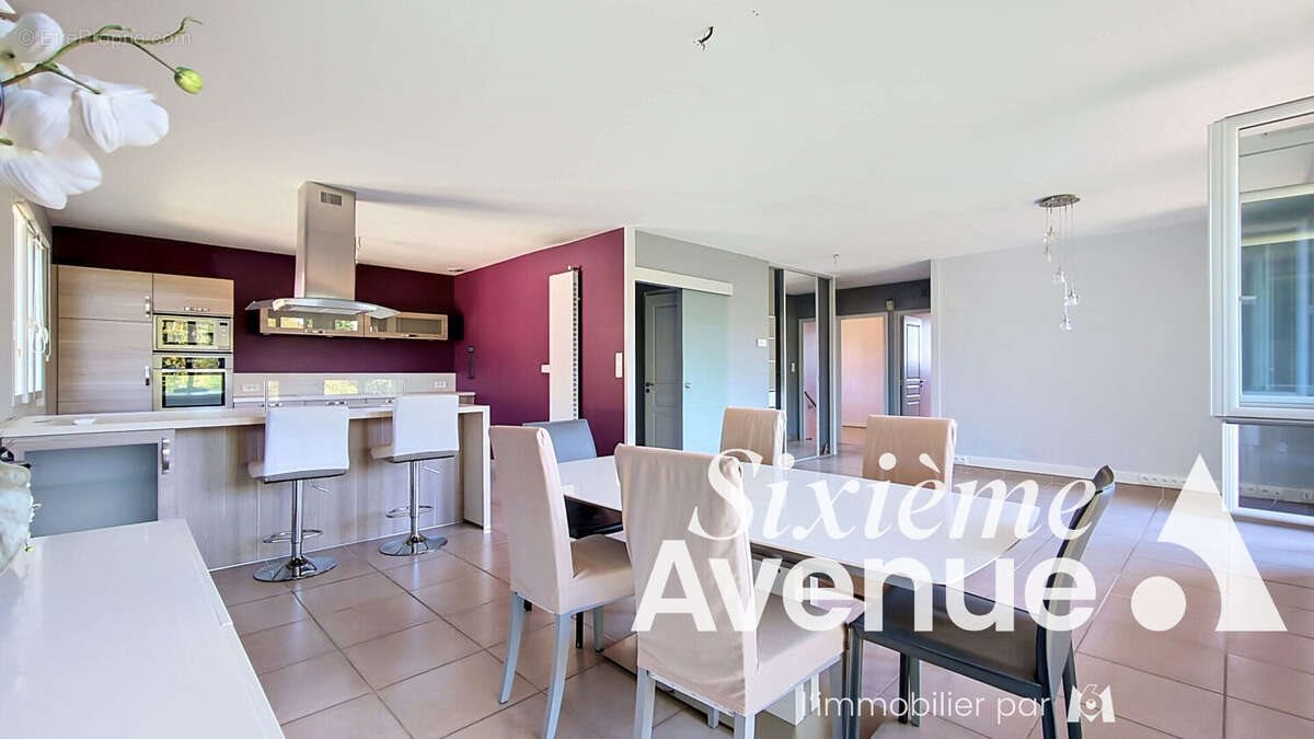 Maison à vendre, 110m², Saint-Priest