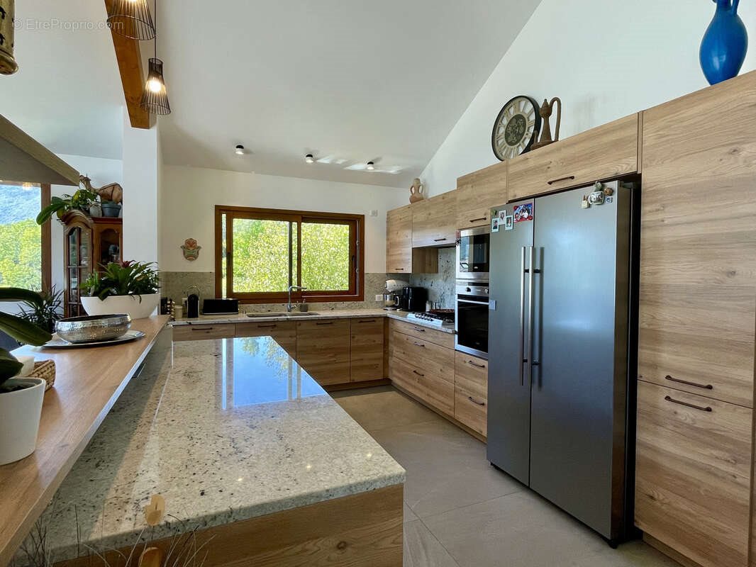 Maison à vendre, 160m², Vimines