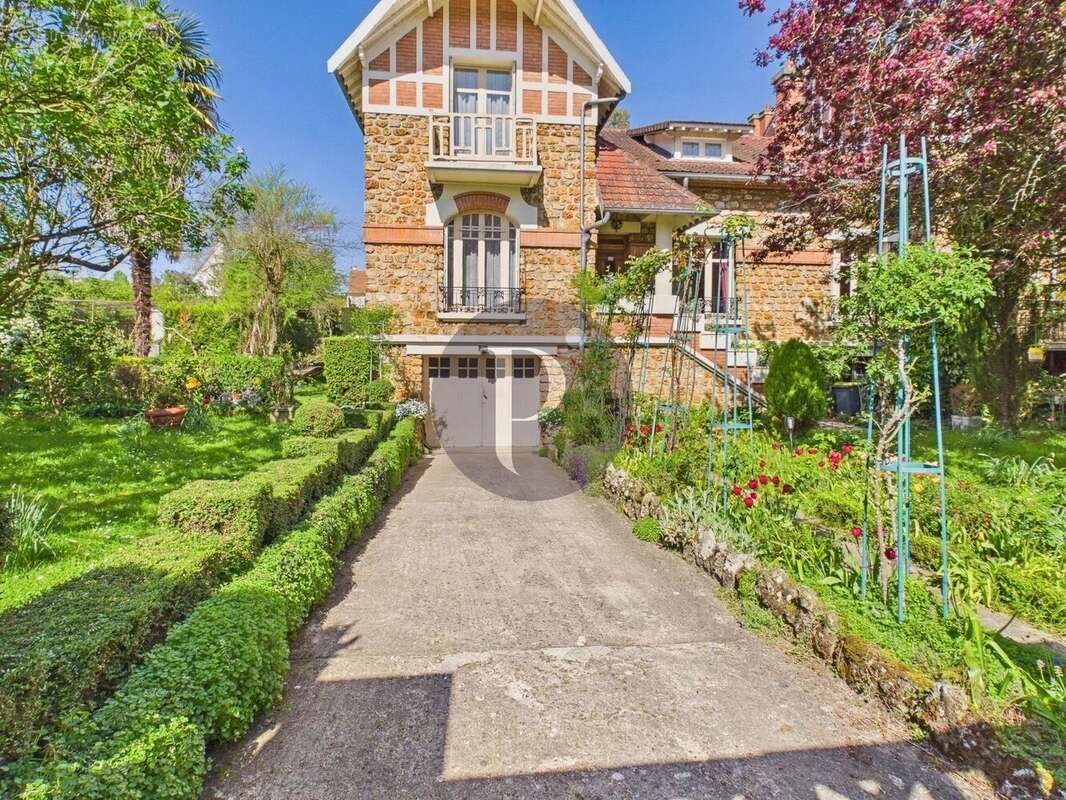 Maison à vendre, 181m², Verrières-le-Buisson