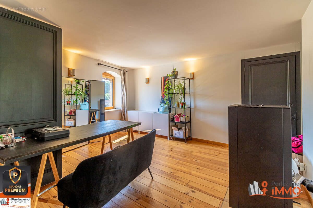Appartement à vendre, 119m², Sain-Bel