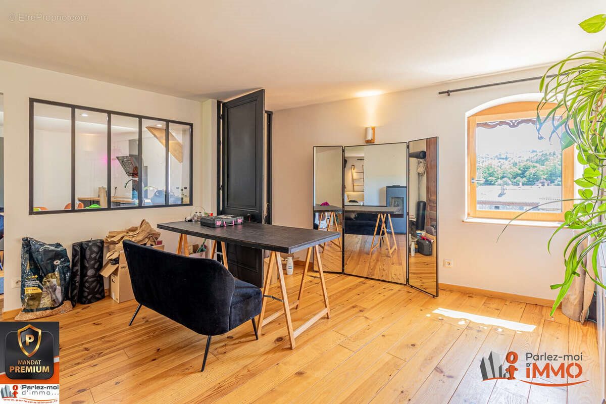 Appartement à vendre, 119m², Sain-Bel