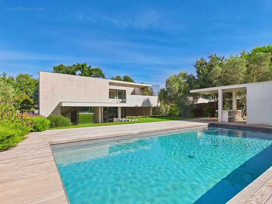 Maison à vendre, 235m², Saint-Rémy-de-Provence
