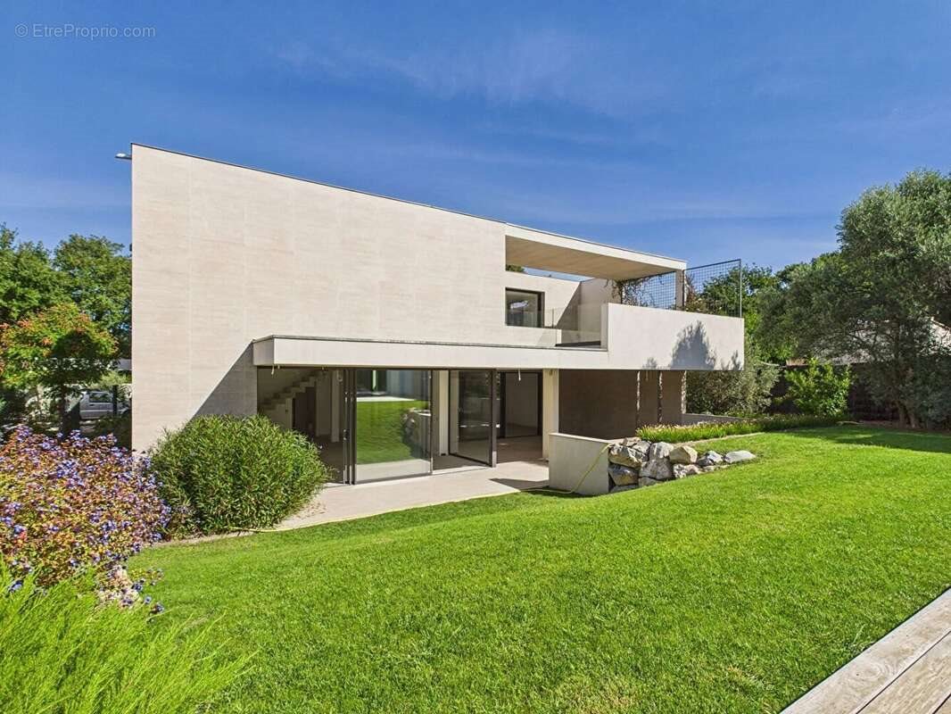 Maison à vendre, 235m², Saint-Rémy-de-Provence