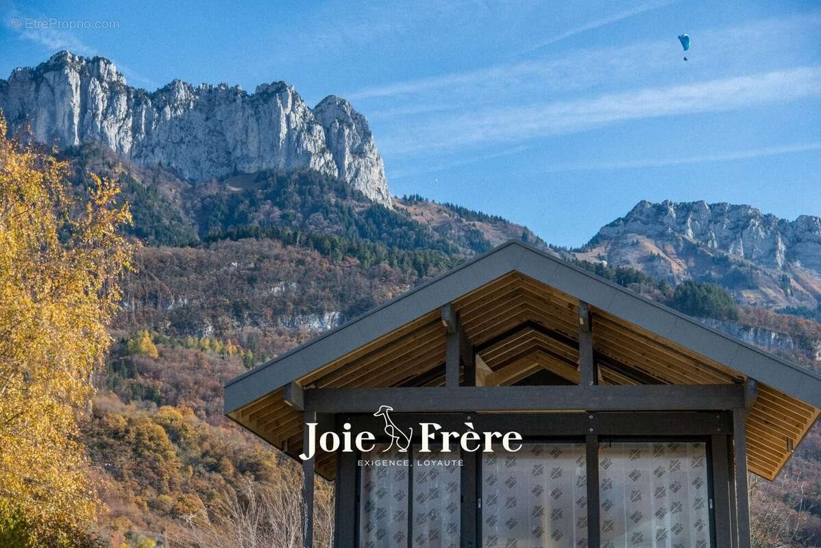 Maison à vendre, 217m², Talloires