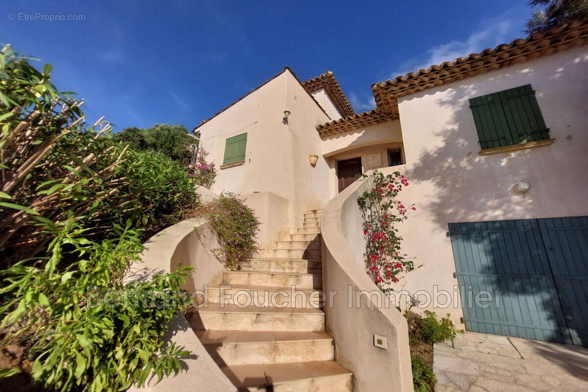Maison à vendre, 82m², Cavalaire-sur-Mer