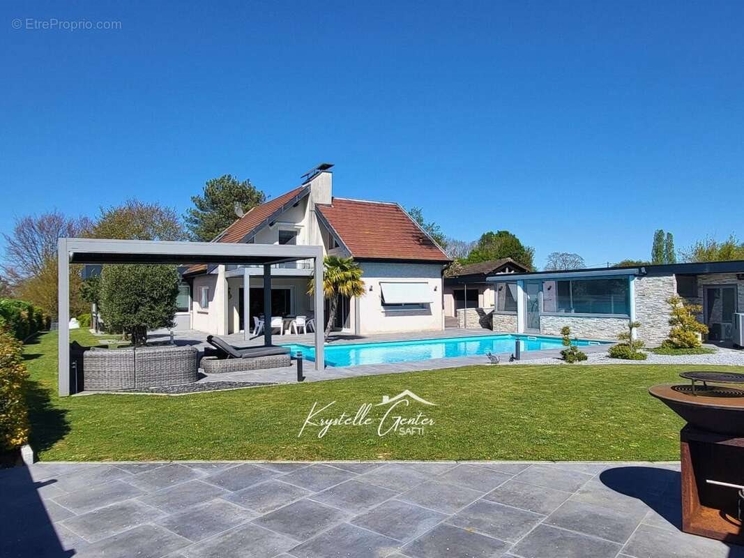 Maison à vendre, 202m², Dole