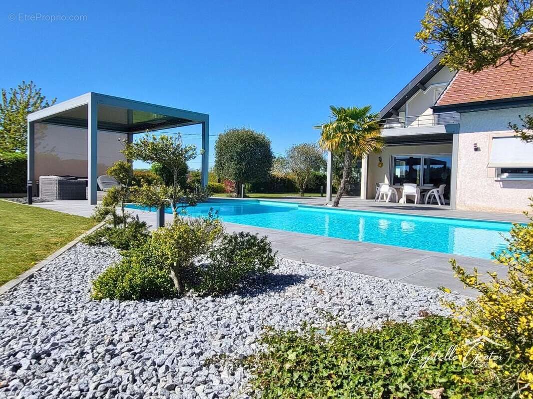 Maison à vendre, 202m², Dole