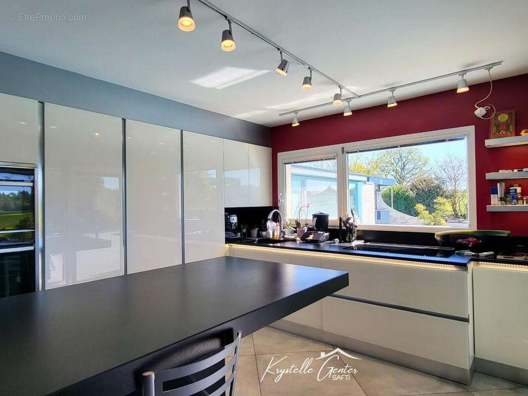 Maison à vendre, 202m², Dole